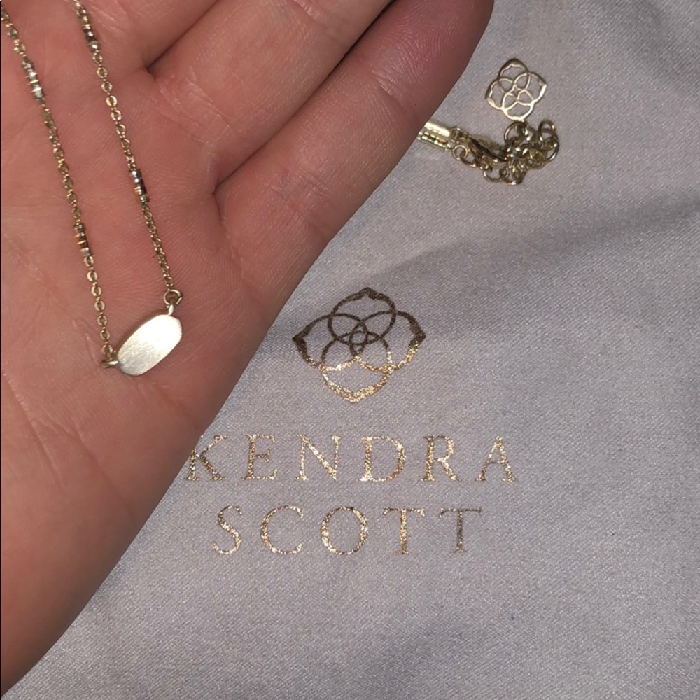 All gold Kendra Scott Necklace